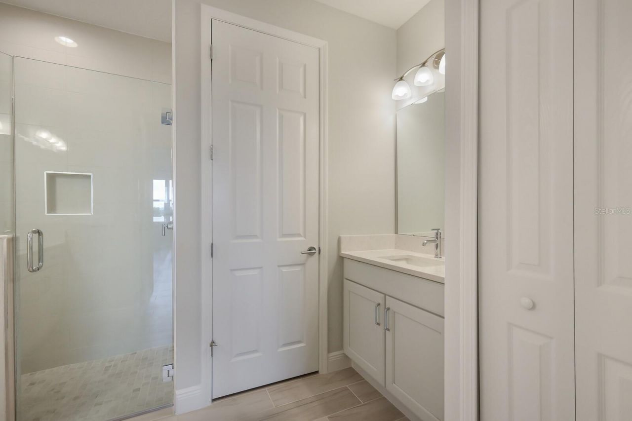 10748 Klee Avenue , Bradenton, FL 34212 Photo