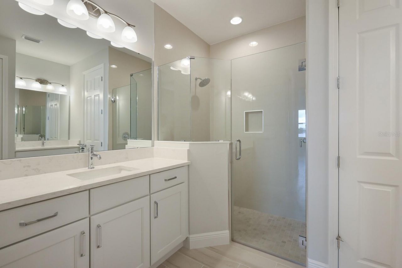 10748 Klee Avenue , Bradenton, FL 34212 Photo