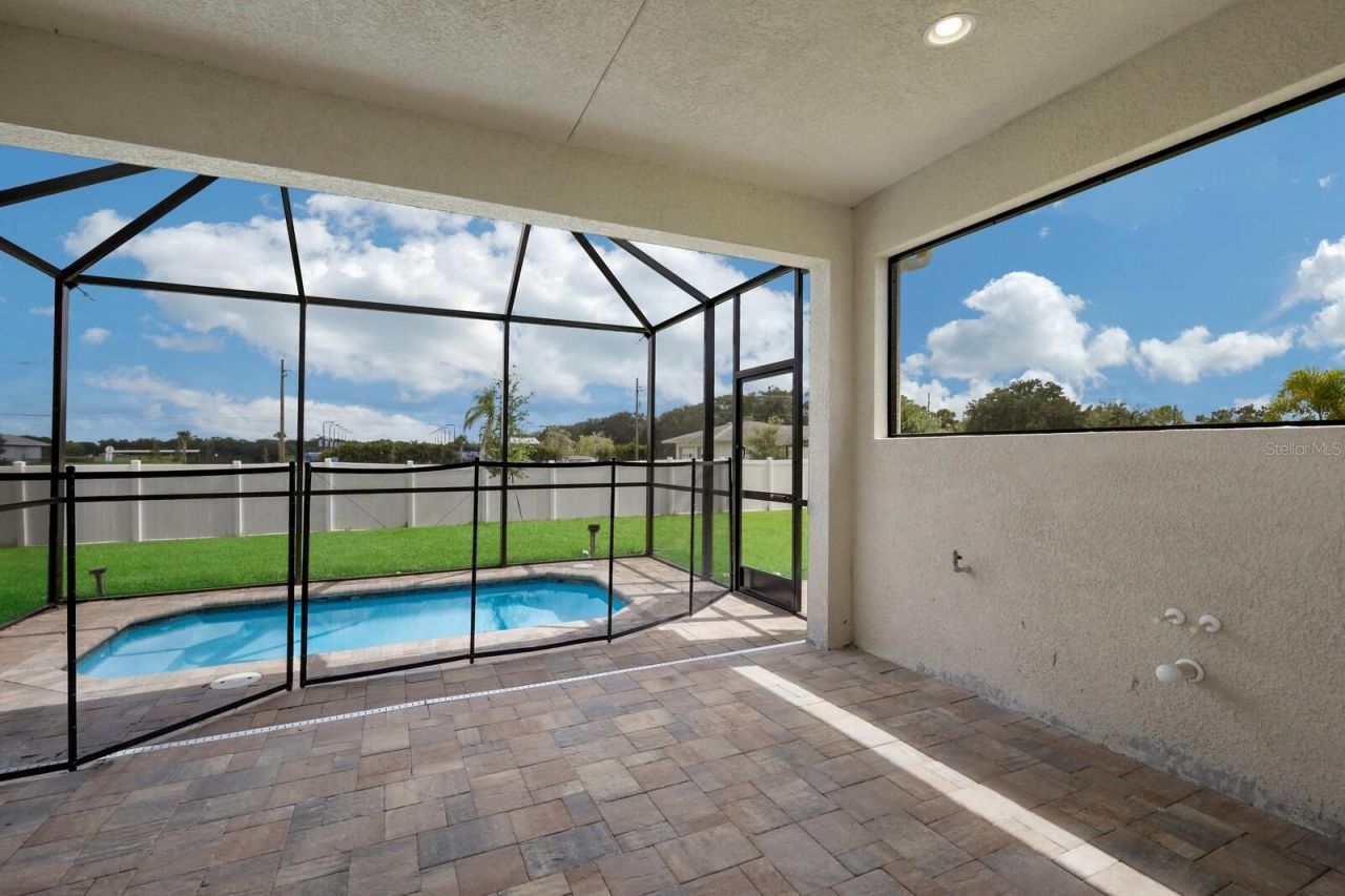 10748 Klee Avenue , Bradenton, FL 34212 Photo