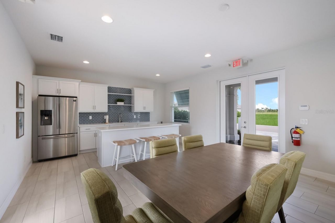 10748 Klee Avenue , Bradenton, FL 34212 Photo