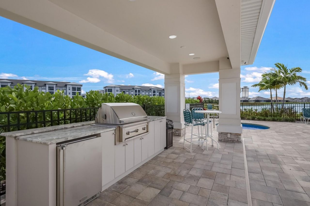 10748 Klee Avenue , Bradenton, FL 34212 Photo