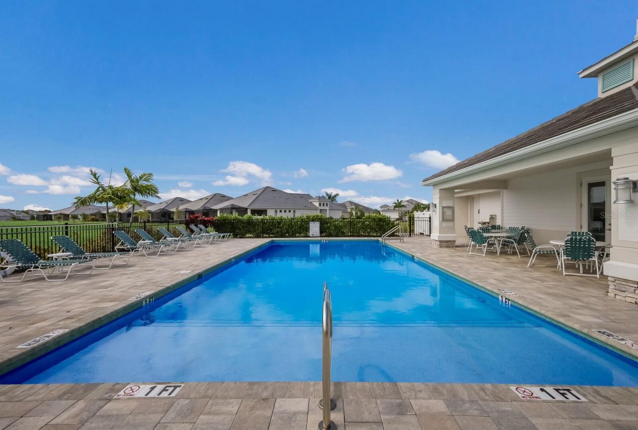 10748 Klee Avenue , Bradenton, FL 34212 Photo