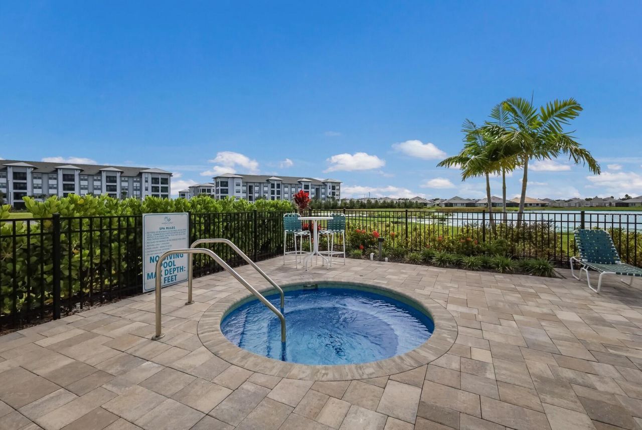 10748 Klee Avenue , Bradenton, FL 34212 Photo