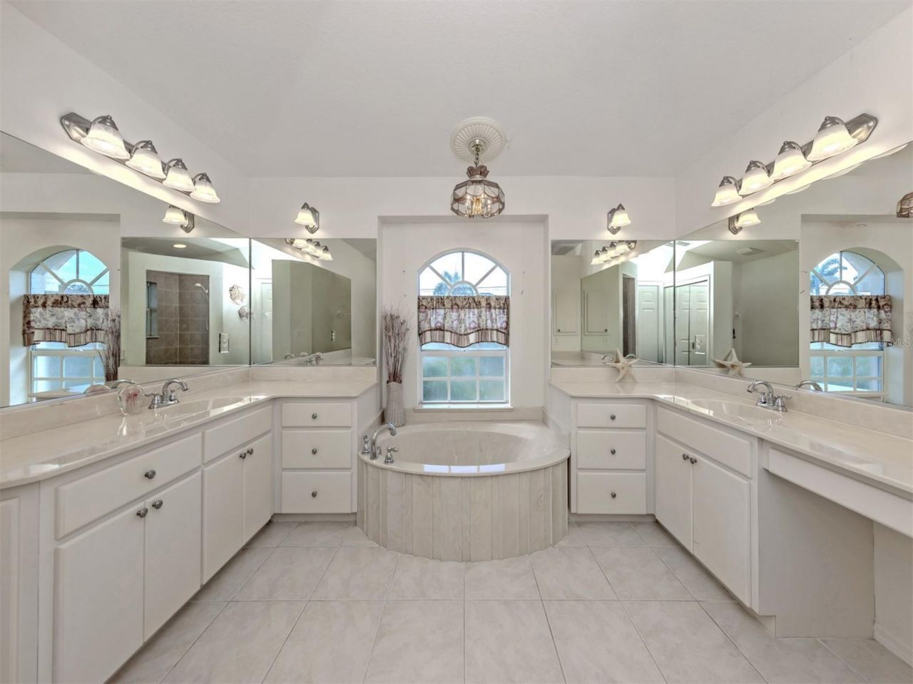 1056 Rotonda Circle , Rotonda West, FL 33947 Photo