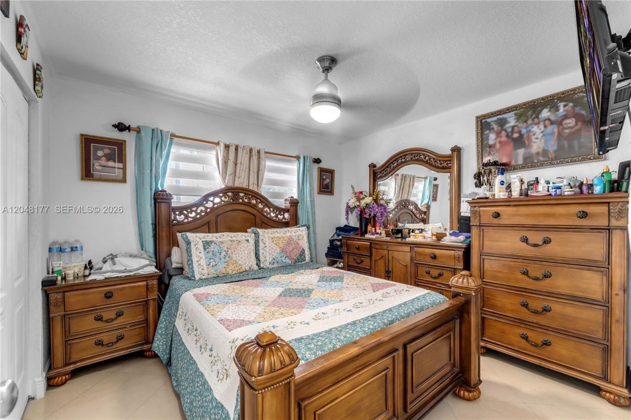 25808 SW 127th Ct Cir , Homestead, FL 33032 Photo