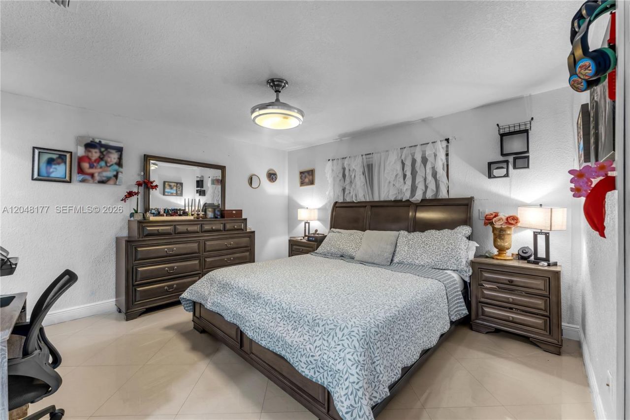 25808 SW 127th Ct Cir , Homestead, FL 33032 Photo