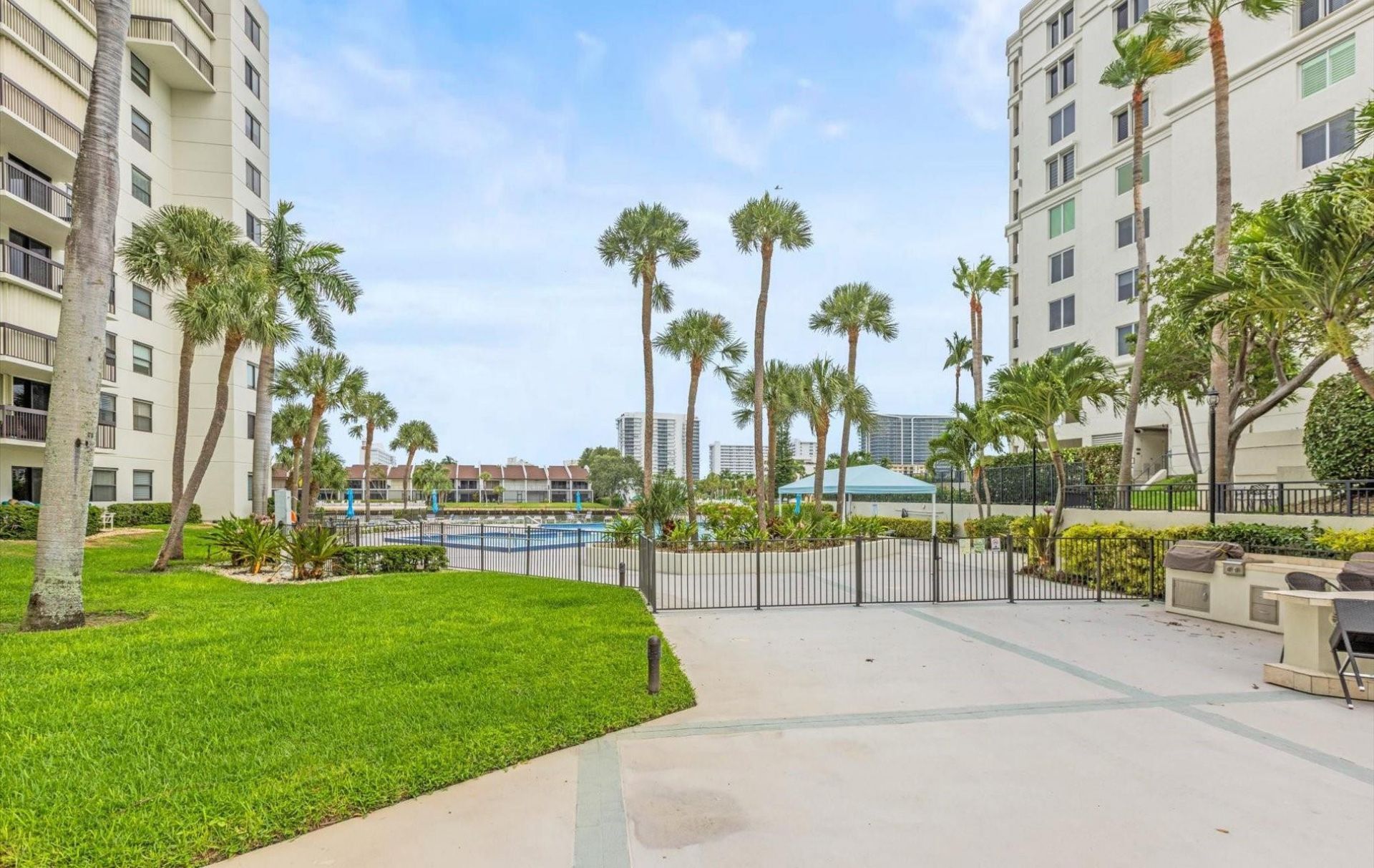 2900 NE 14th Street Causeway, Unit 405, Pompano Beach, FL 33062 Photo