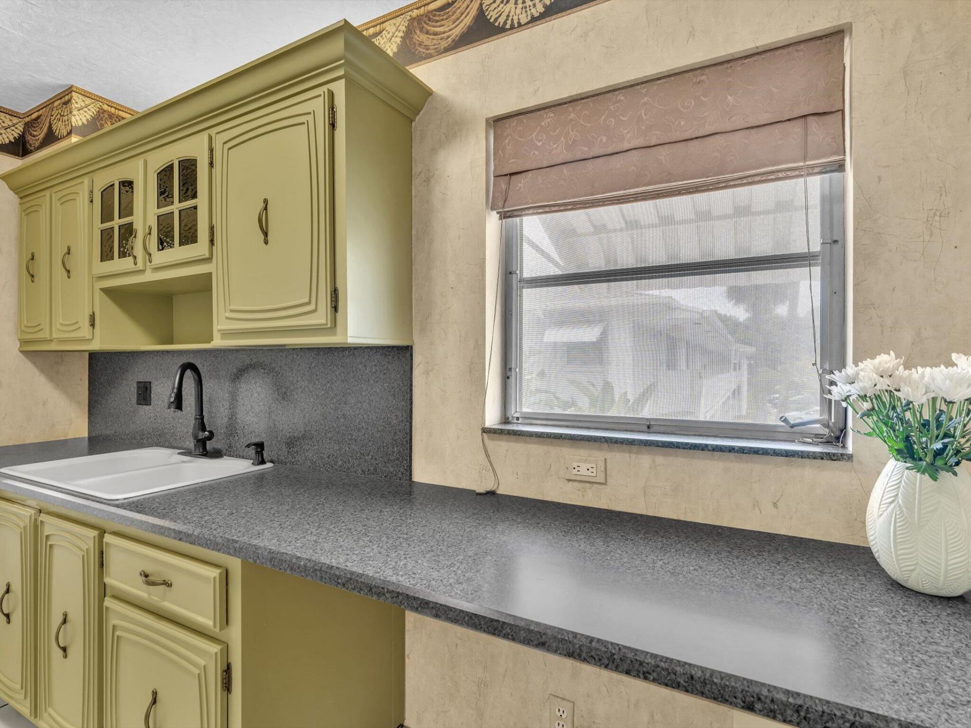 2420 SW 22nd Avenue, Unit 602, Delray Beach, FL 33445 Photo