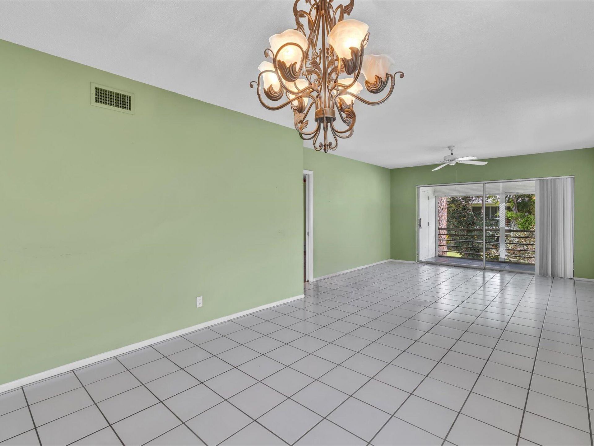 2420 SW 22nd Avenue, Unit 602, Delray Beach, FL 33445 Photo