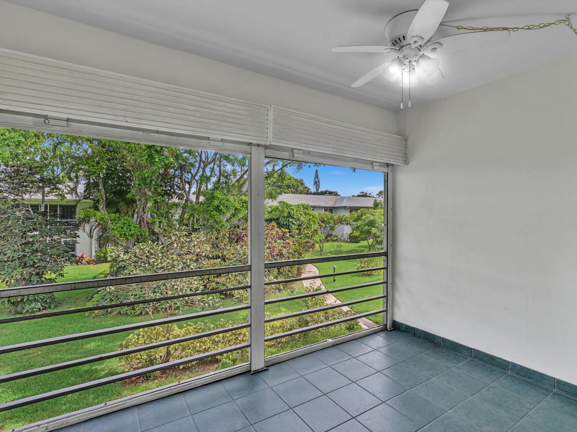 2420 SW 22nd Avenue, Unit 602, Delray Beach, FL 33445 Photo