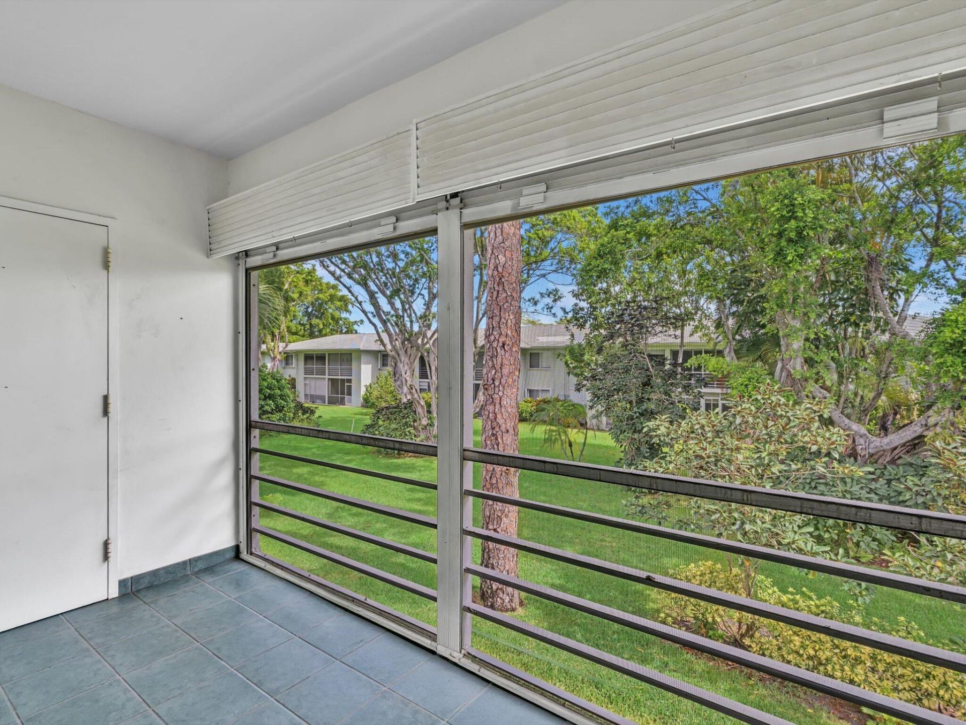 2420 SW 22nd Avenue, Unit 602, Delray Beach, FL 33445 Photo