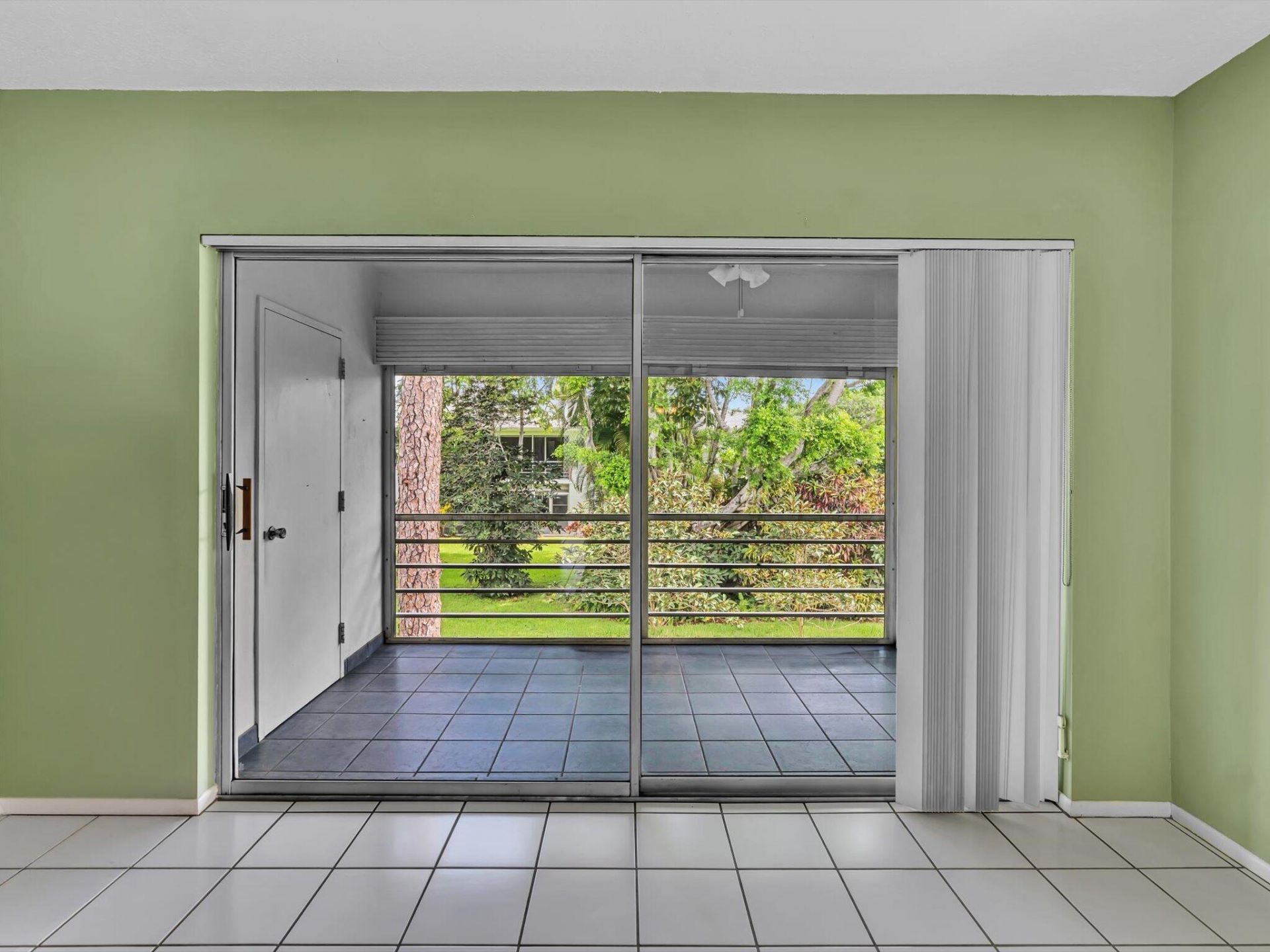 2420 SW 22nd Avenue, Unit 602, Delray Beach, FL 33445 Photo