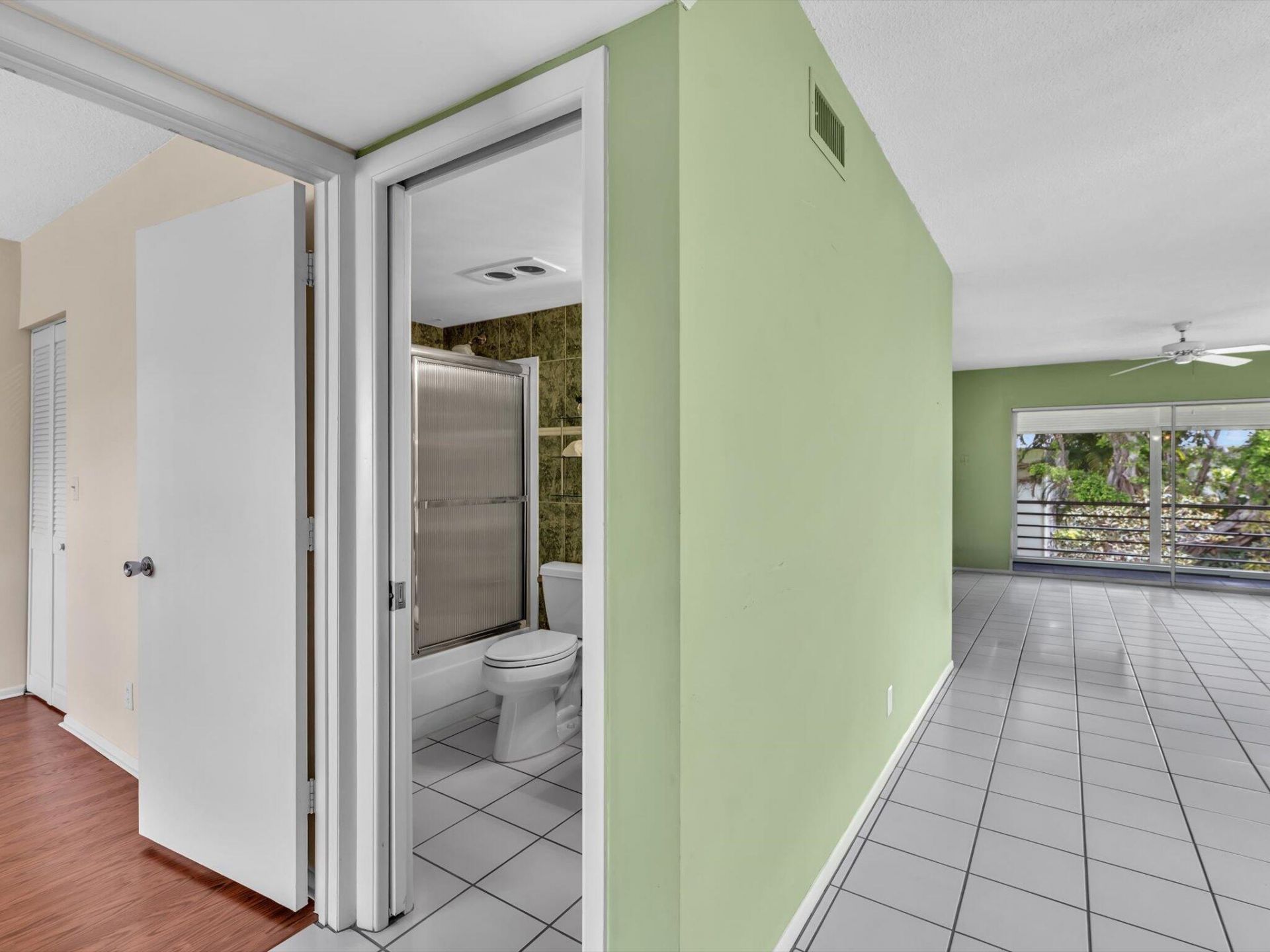 2420 SW 22nd Avenue, Unit 602, Delray Beach, FL 33445 Photo