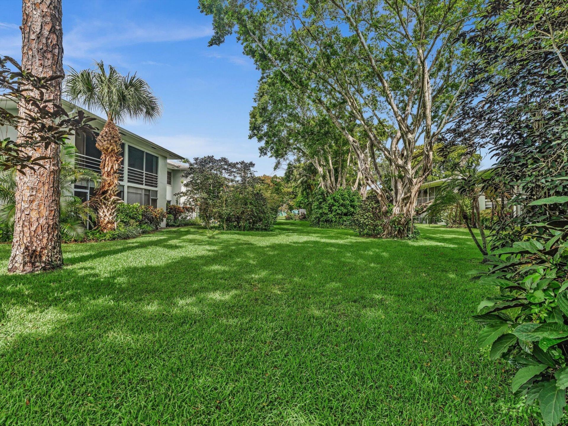 2420 SW 22nd Avenue, Unit 602, Delray Beach, FL 33445 Photo