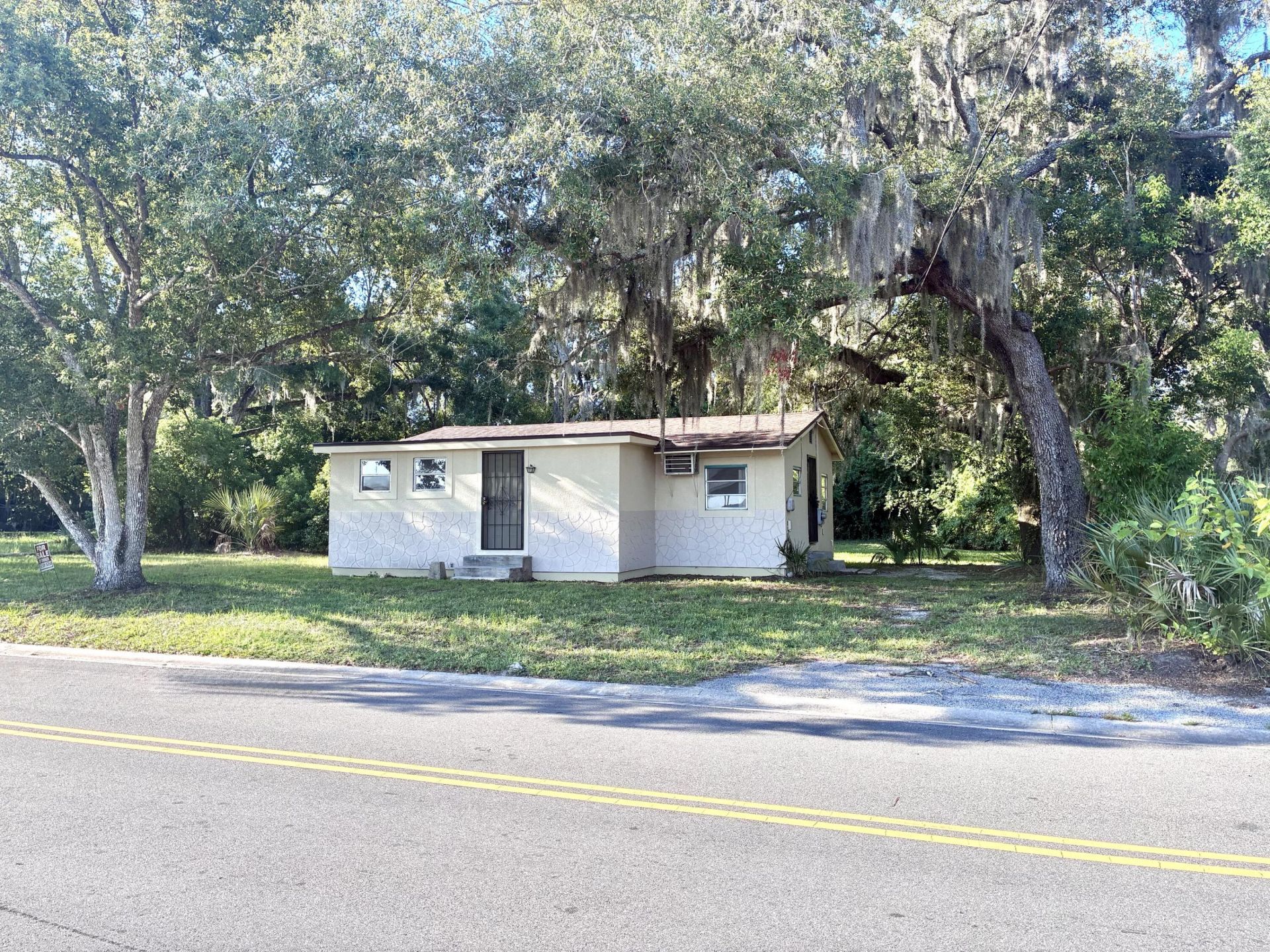 2024 Dixie Avenue, Eustis, FL 32726 Photo
