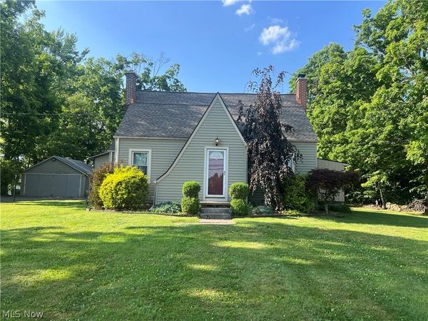3884 Dobbins Road , Poland, OH 44514