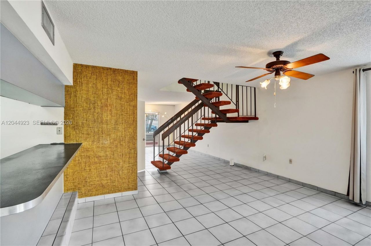 1050 SW 123rd Ave , Unit 2-15CI, Miami, FL 33184 Photo
