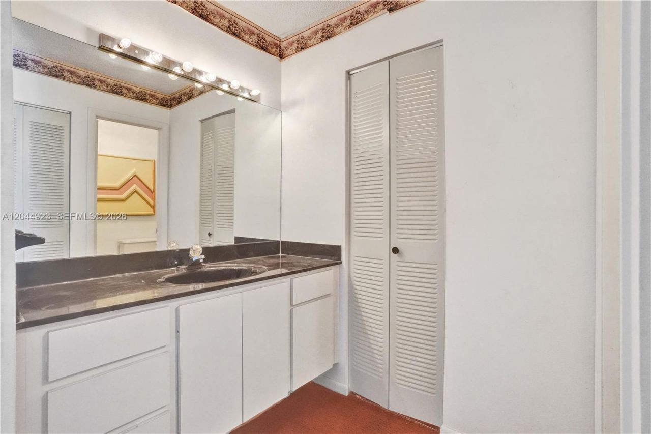 1050 SW 123rd Ave , Unit 2-15CI, Miami, FL 33184 Photo