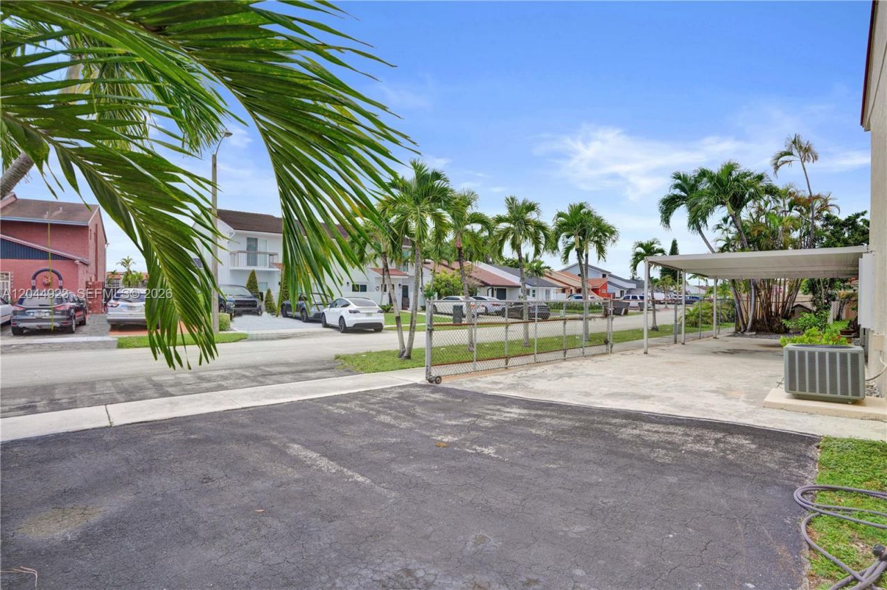 1050 SW 123rd Ave , Unit 2-15CI, Miami, FL 33184 Photo