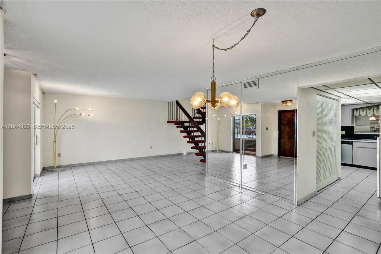 1050 SW 123rd Ave , Unit 2-15CI, Miami, FL 33184 Photo