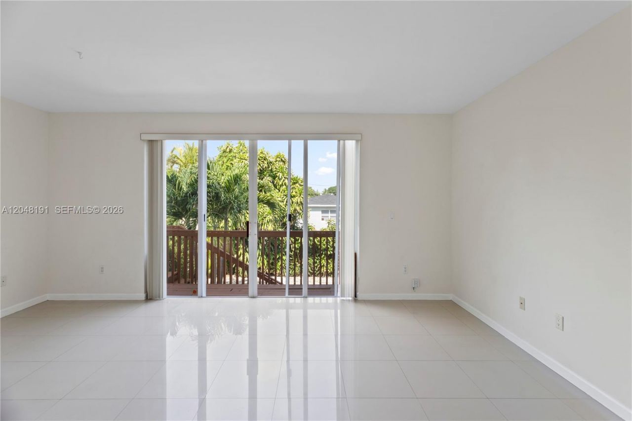 2782 SW 33rd Ave , Unit 2782, Miami, FL 33133 Photo