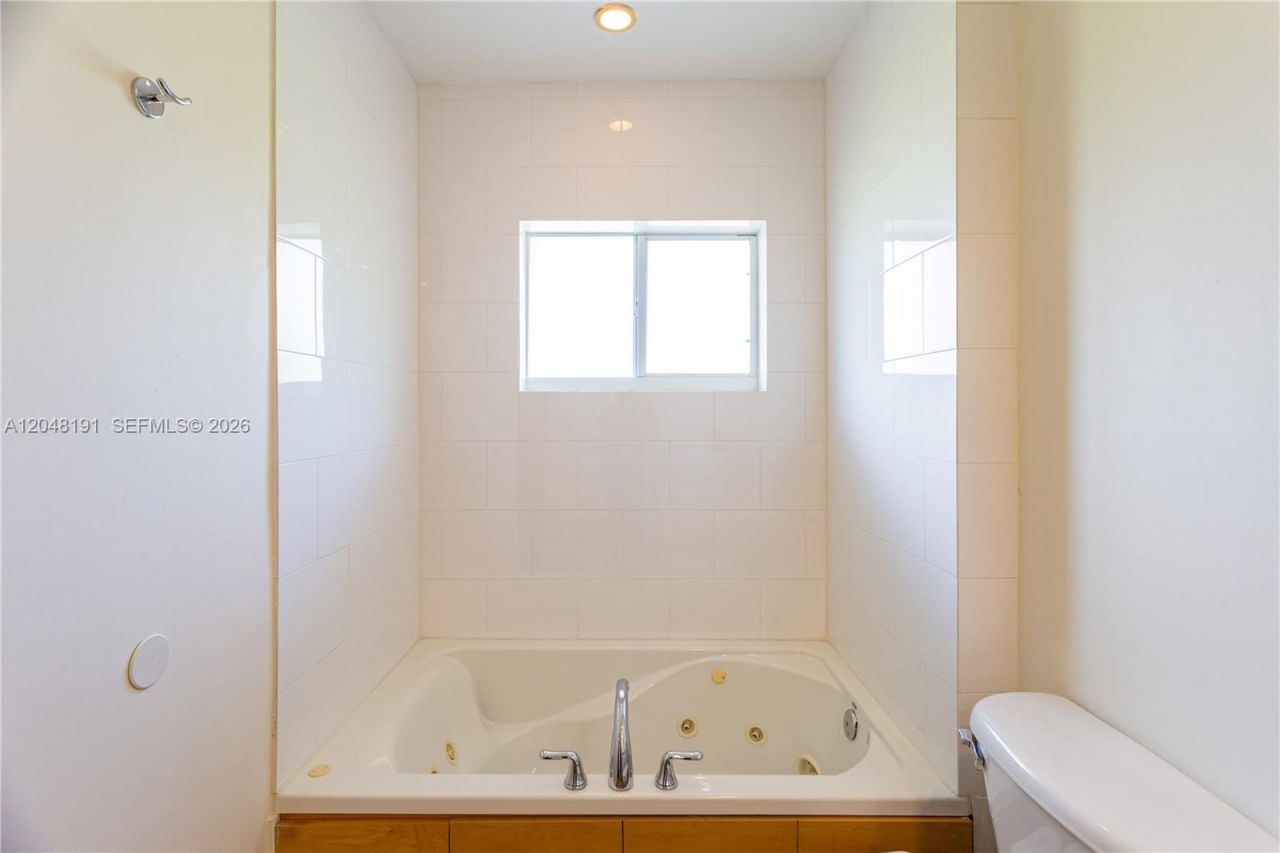2782 SW 33rd Ave , Unit 2782, Miami, FL 33133 Photo