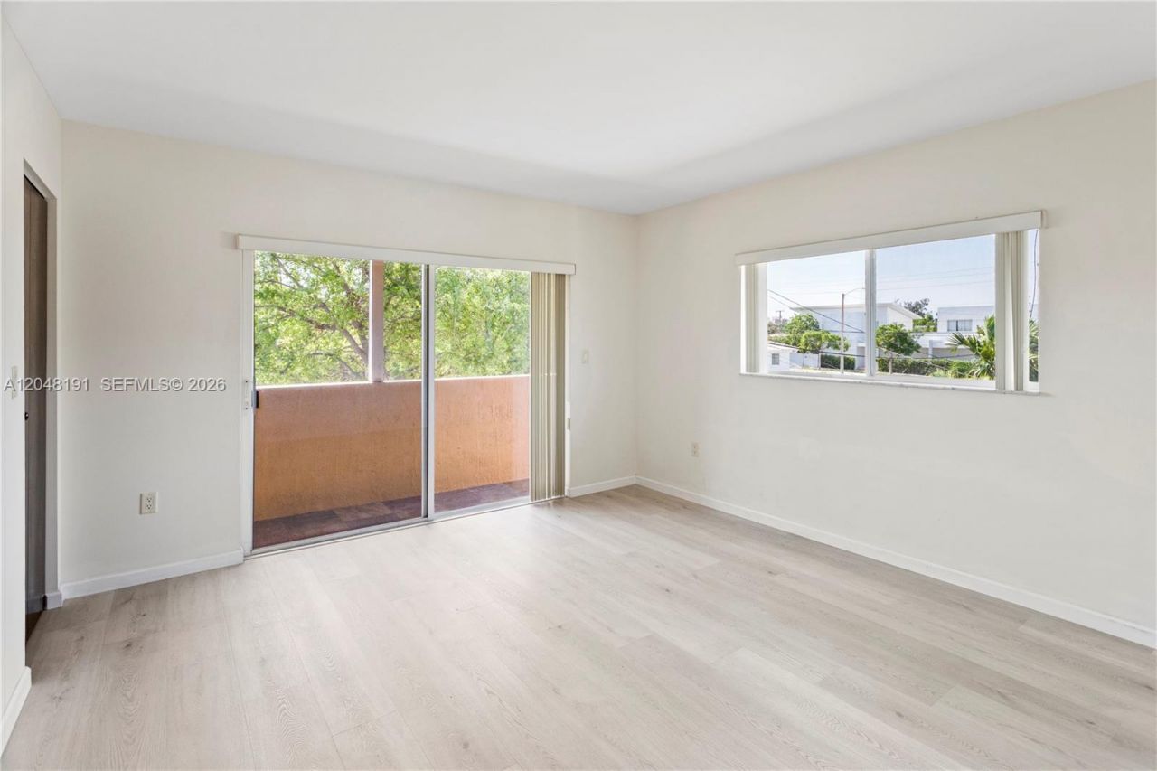 2782 SW 33rd Ave , Unit 2782, Miami, FL 33133 Photo