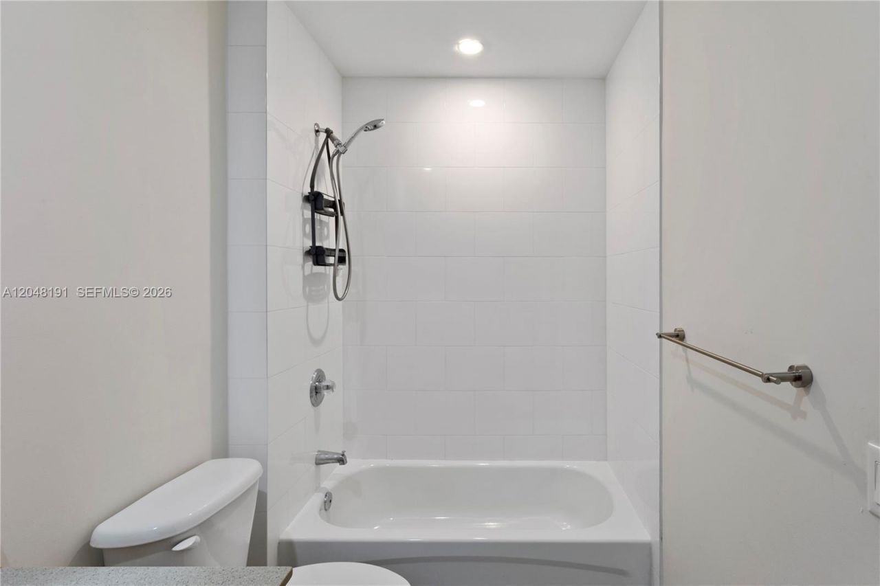 2782 SW 33rd Ave , Unit 2782, Miami, FL 33133 Photo