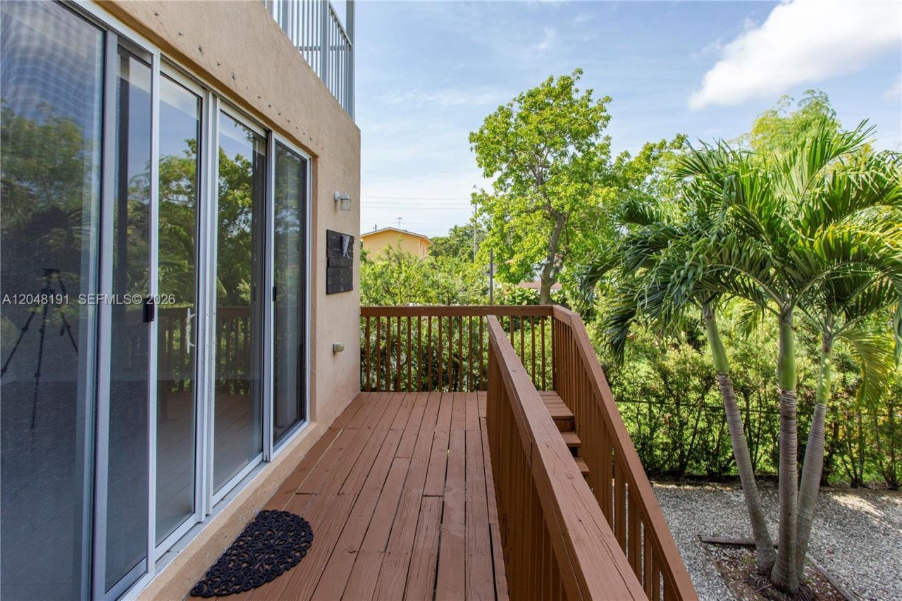 2782 SW 33rd Ave , Unit 2782, Miami, FL 33133 Photo