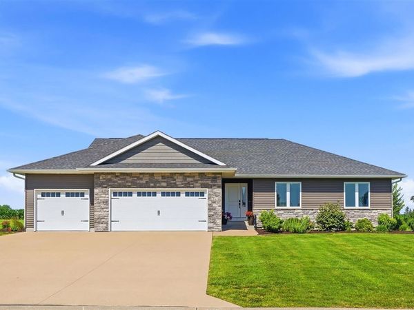 1246 Eagle Drive, West Liberty, IA 52776