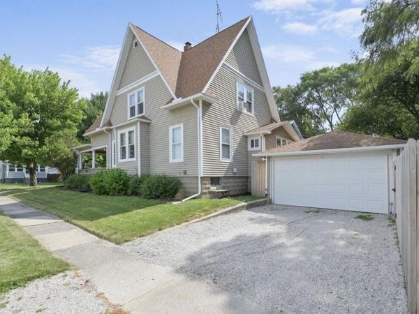 207 Cass Street , Swanton, OH 43558