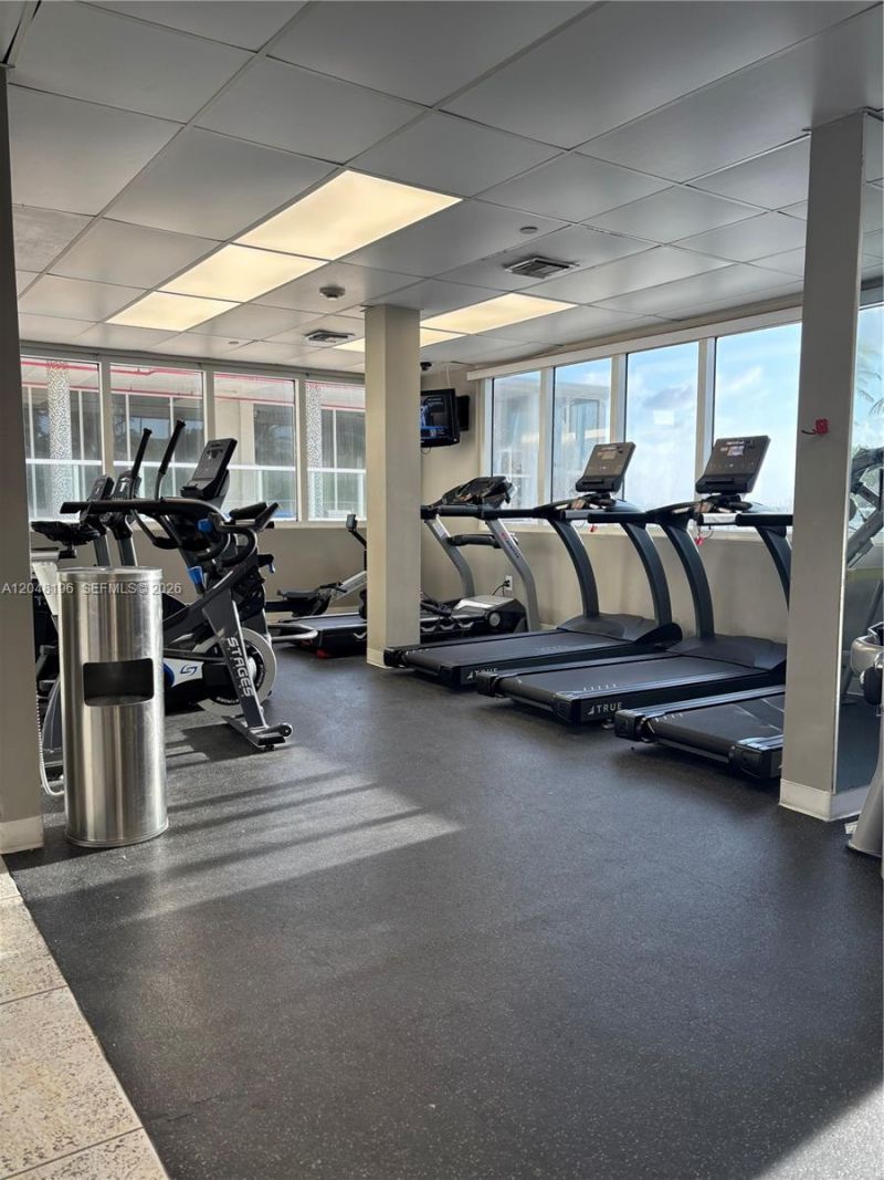 19201 Collins Ave , Unit 545, Sunny Isles Beach, FL 33160 Photo