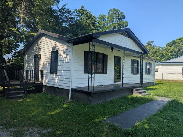 306 Hamilton St , Fayetteville, TN 37334