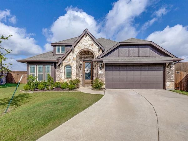 127 Woodlands Way, Balch Springs, TX 75181