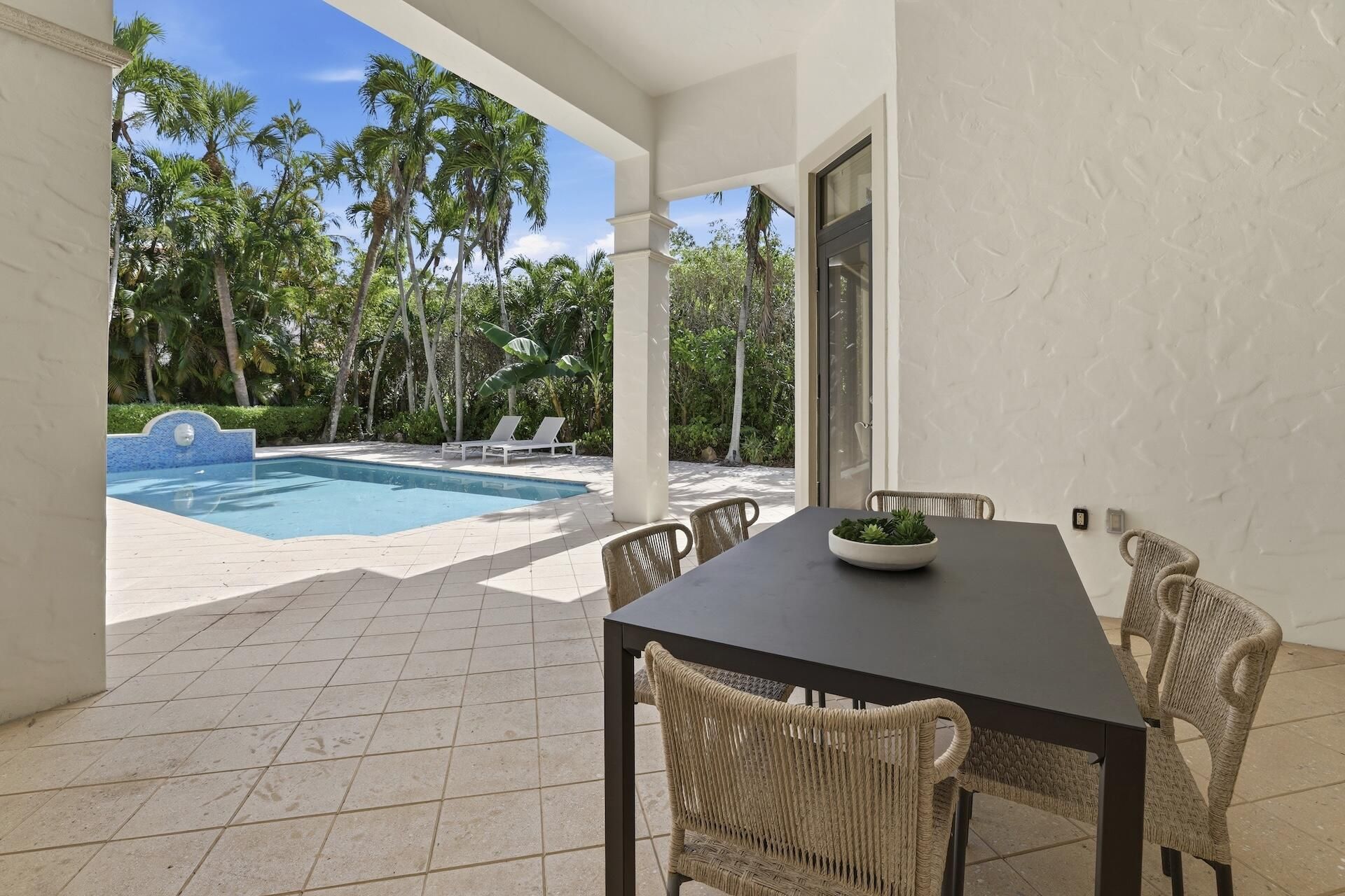 717 NW 4th Street, Boca Raton, FL 33486 Photo