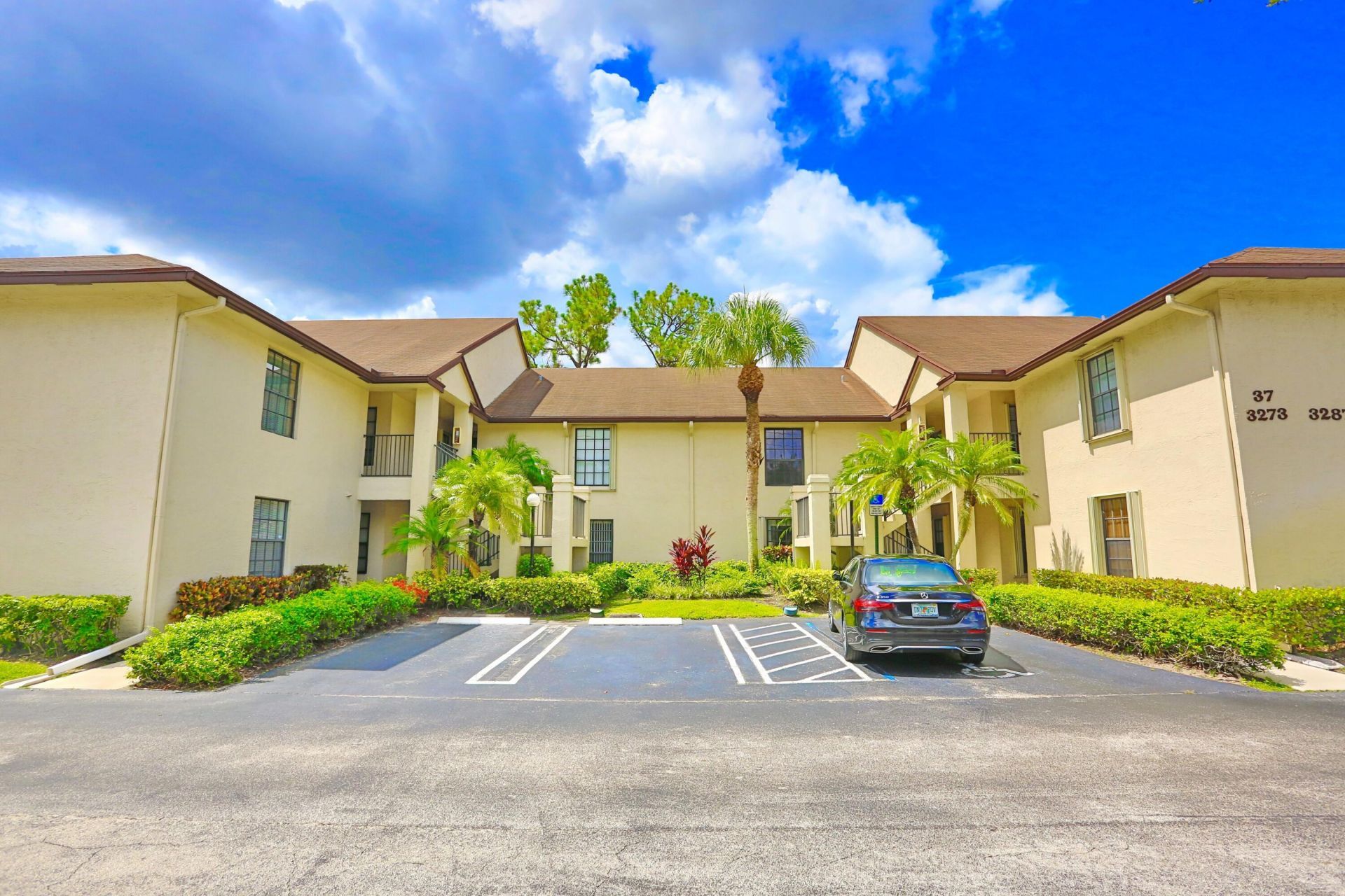 3277 Jog Park Drive, Greenacres, FL 33467 Photo