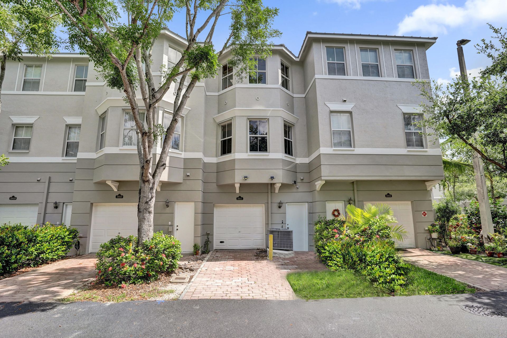 3911 Shoma Drive, Royal Palm Beach, FL 33414 Photo