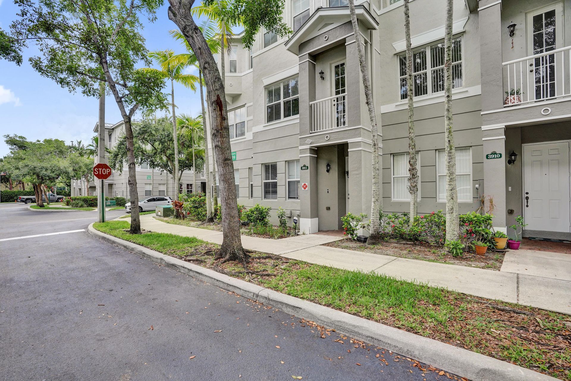 3911 Shoma Drive, Royal Palm Beach, FL 33414 Photo
