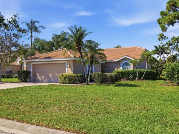 9402 FOREST HILLS CIRCLE , SARASOTA, FL 34238
