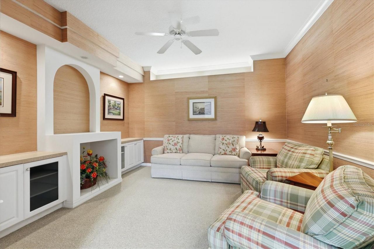 9402 Forest Hills Circle, Sarasota, FL 34238 Photo