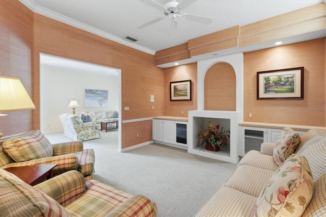 9402 Forest Hills Circle, Sarasota, FL 34238 Photo