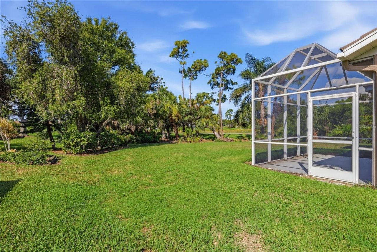 9402 Forest Hills Circle, Sarasota, FL 34238 Photo