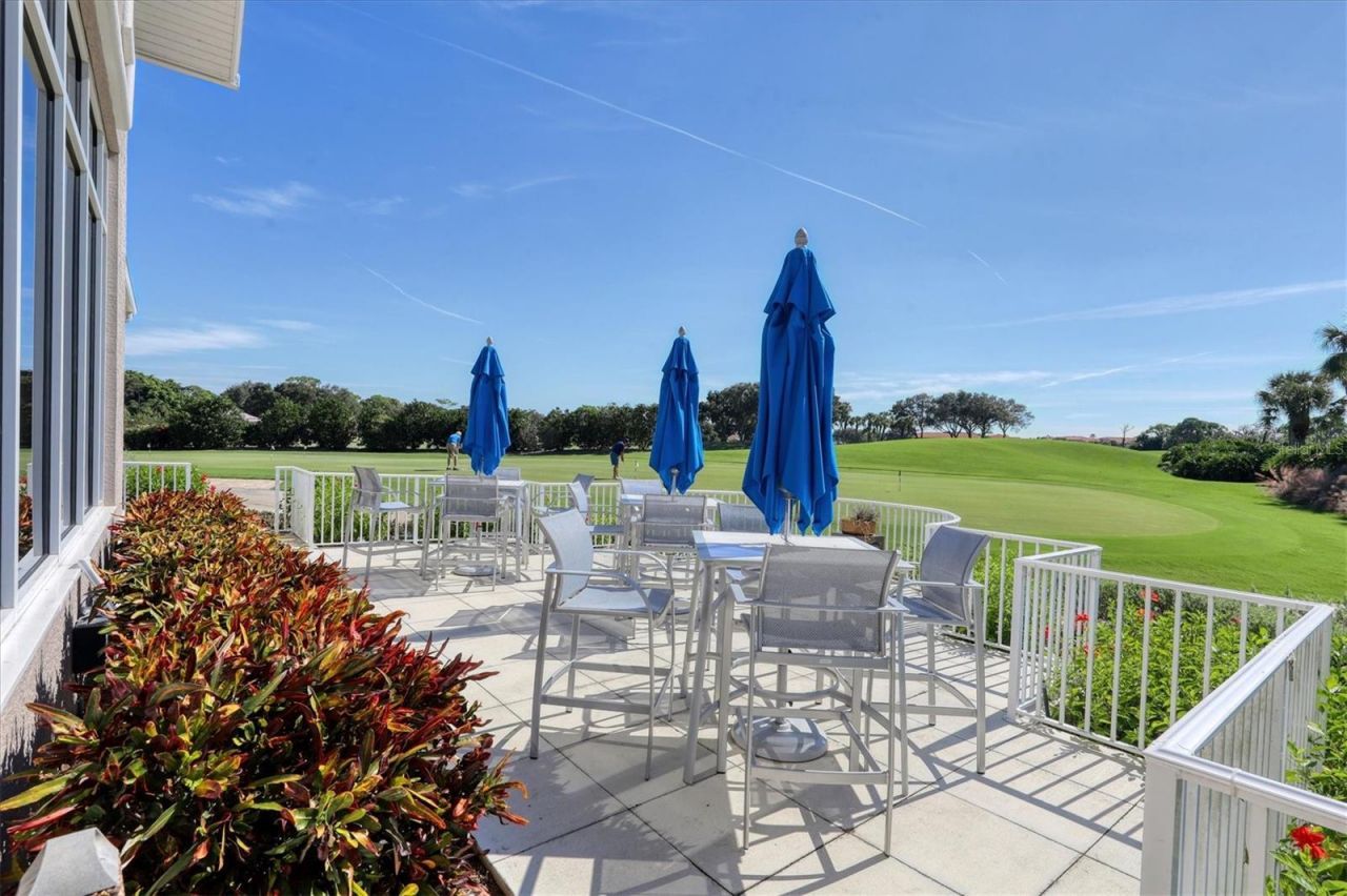9402 Forest Hills Circle, Sarasota, FL 34238 Photo