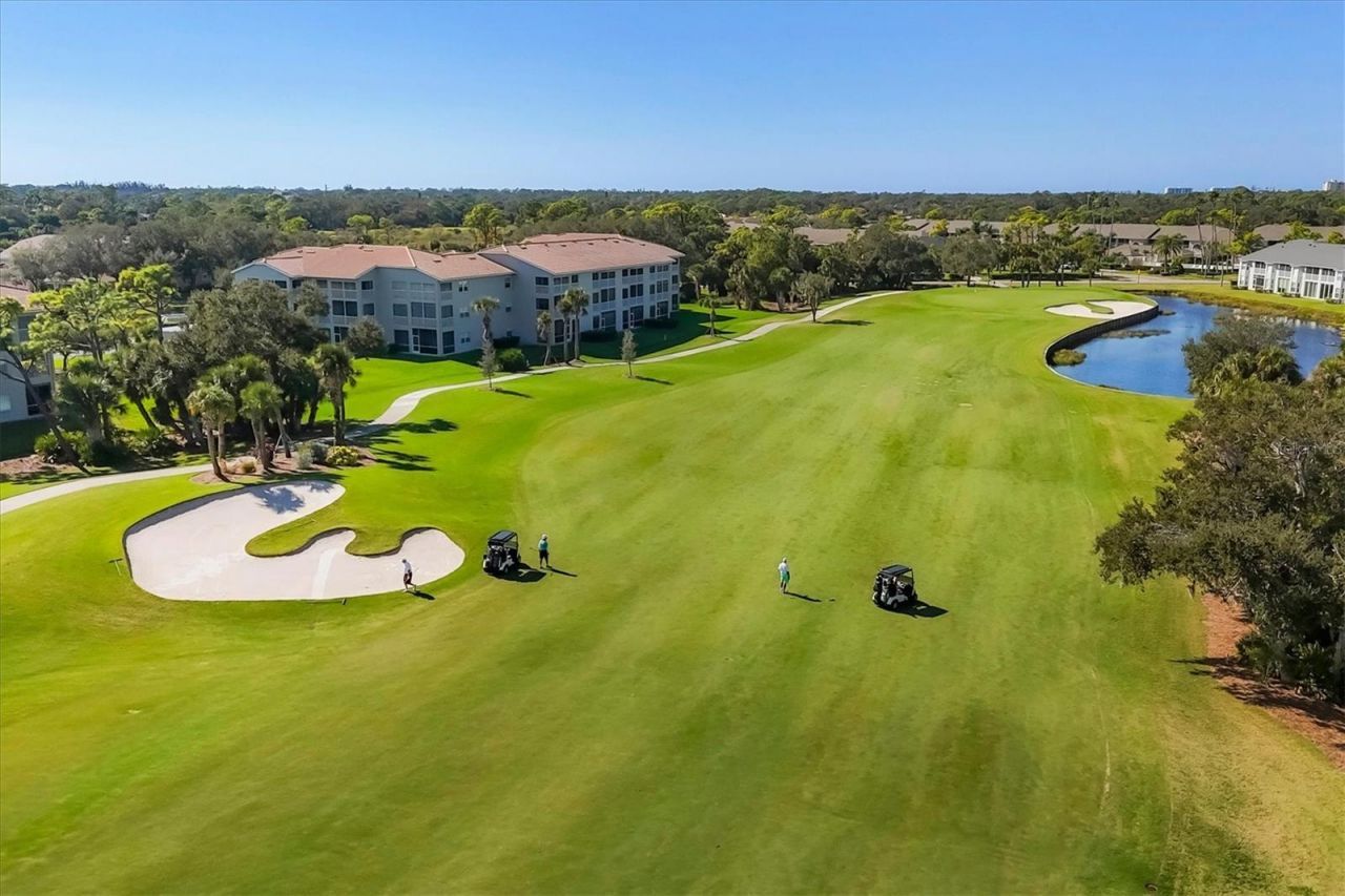 9402 Forest Hills Circle, Sarasota, FL 34238 Photo