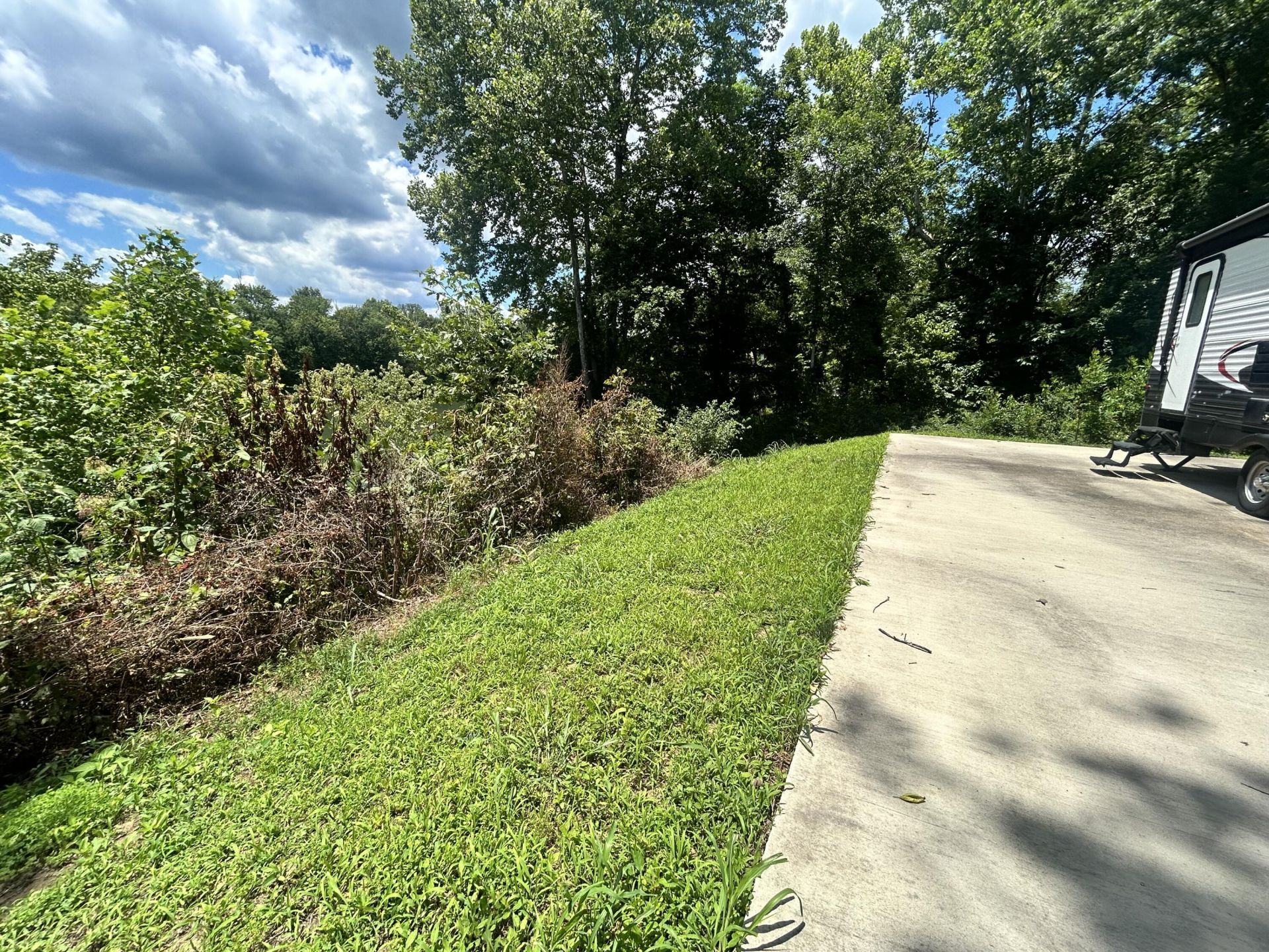 15 River Spur West, Burkesville, KY 42717
