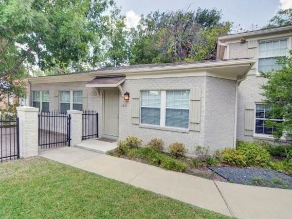 2800 Parmer Avenue, Unit 5, Fort Worth, TX 76109