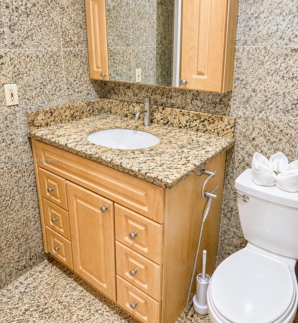 19201 Collins Ave , Unit 441, Sunny Isles Beach, FL 33160 Photo