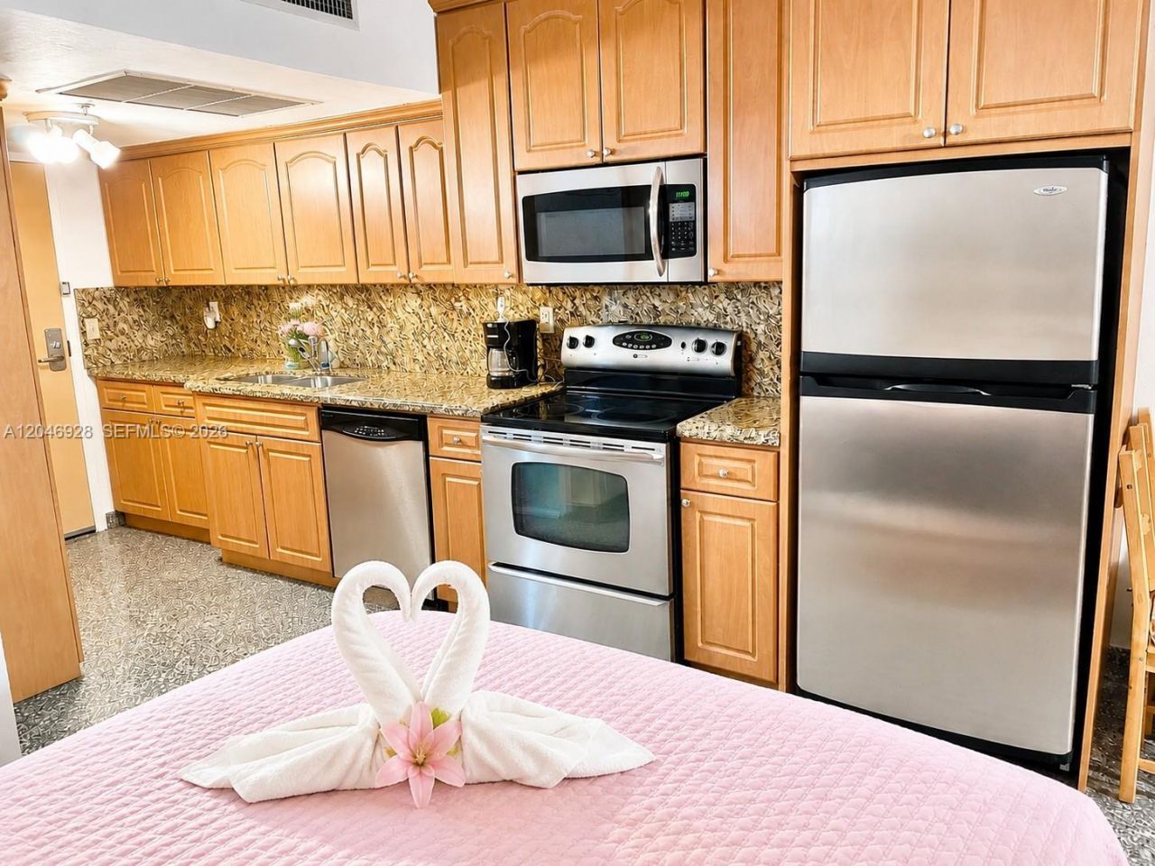 19201 Collins Ave , Unit 441, Sunny Isles Beach, FL 33160 Photo