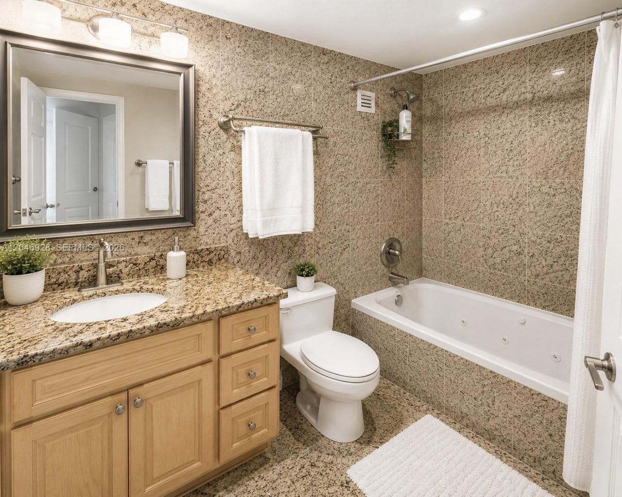 19201 Collins Ave , Unit 441, Sunny Isles Beach, FL 33160 Photo