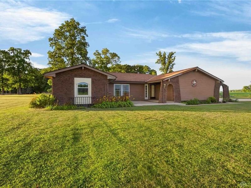18477 Linker Road, Jackson Center, OH 45334 Photo 2